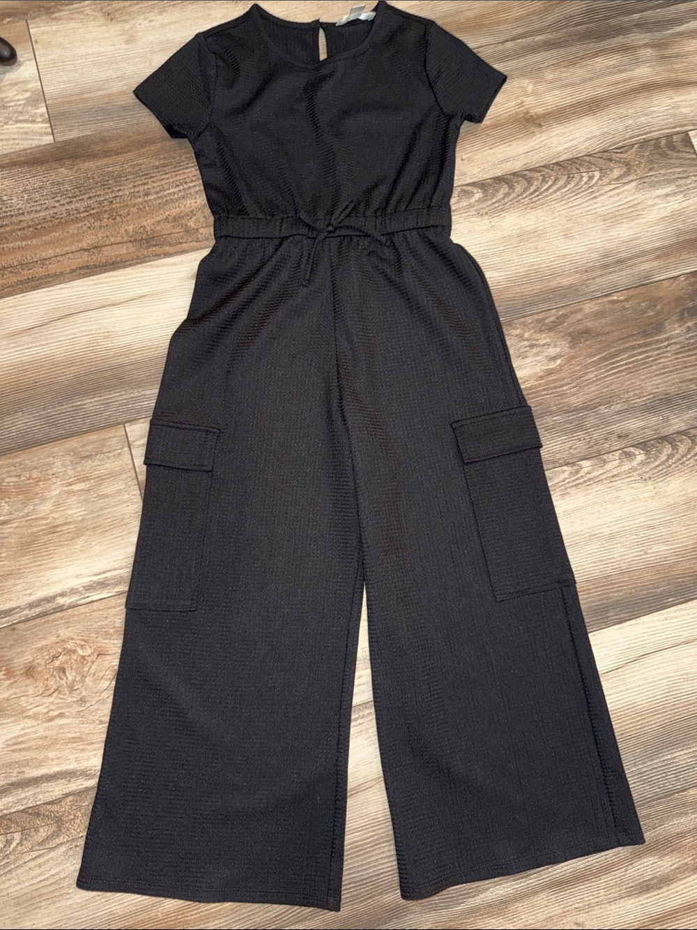 Girls size 10/12 Knitworks Black Short-Sleeve Wide-Leg Jumpsuit /Cargo Pockets